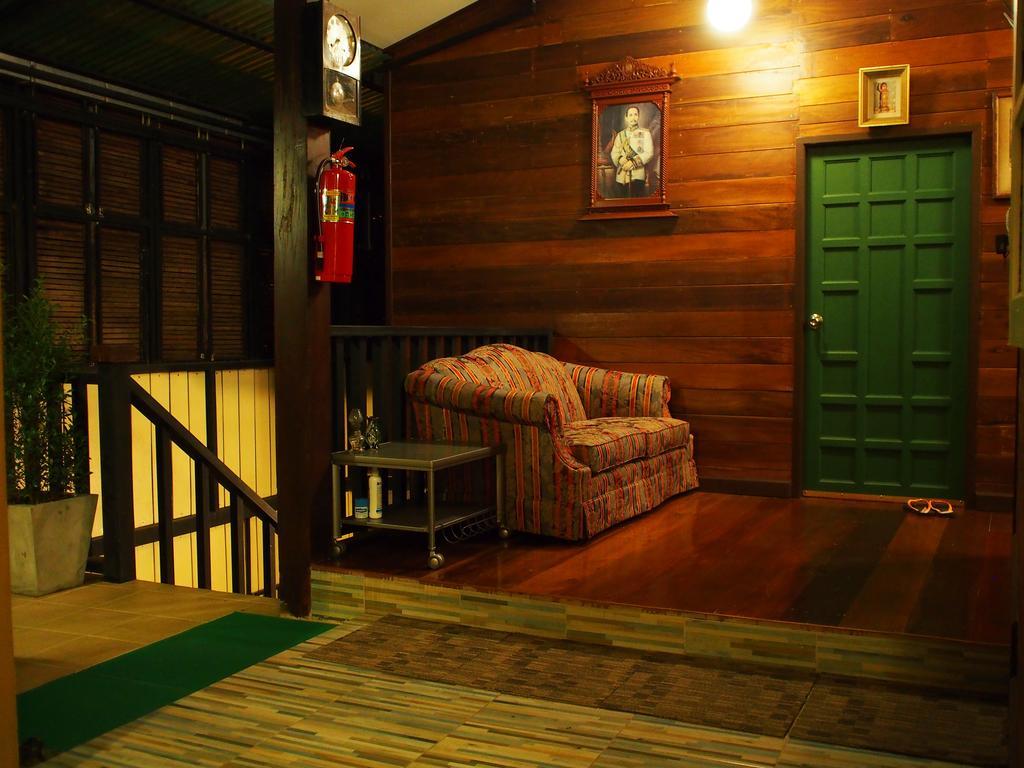 Chommuang Guest House Phra Nakhon Si Ayutthaya Luaran gambar