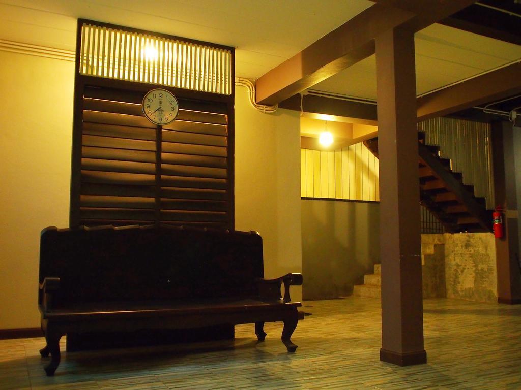 Chommuang Guest House Phra Nakhon Si Ayutthaya Luaran gambar